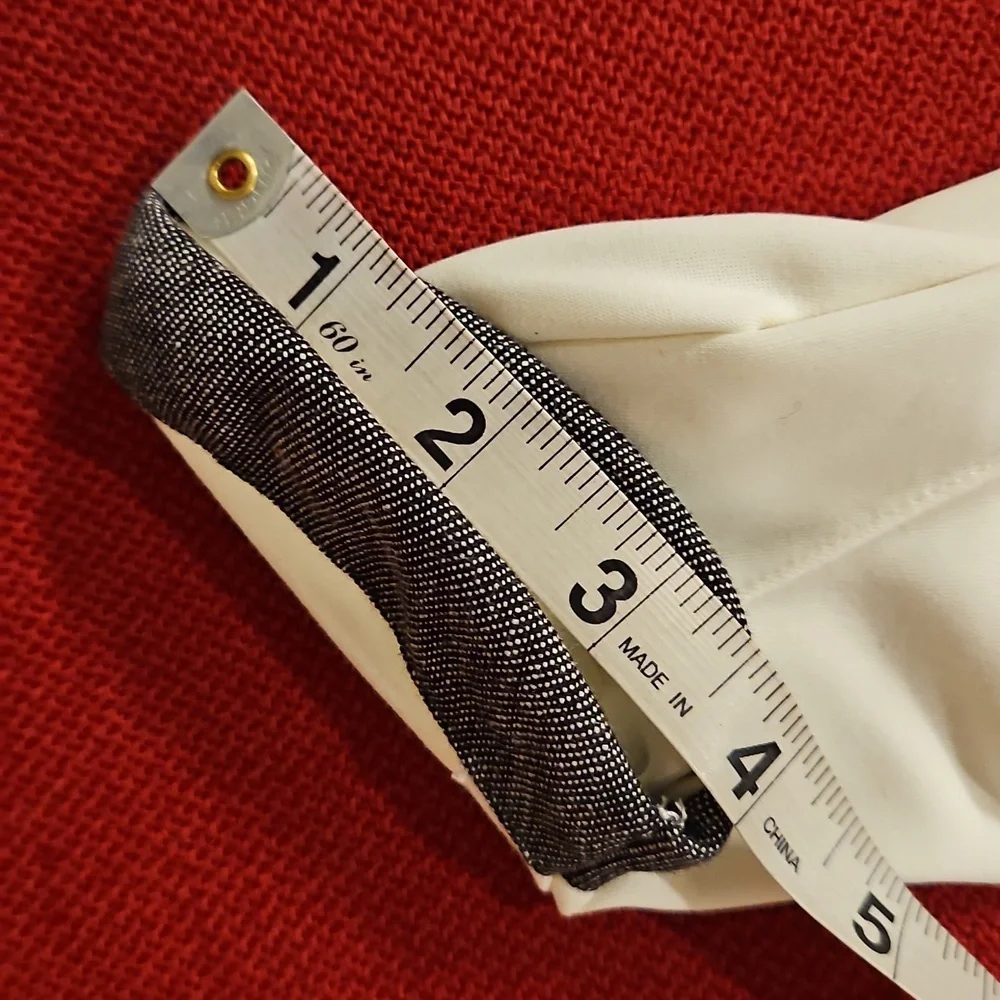 Vintage white dress gloves abstract print wrist trim button detail 50s 60s